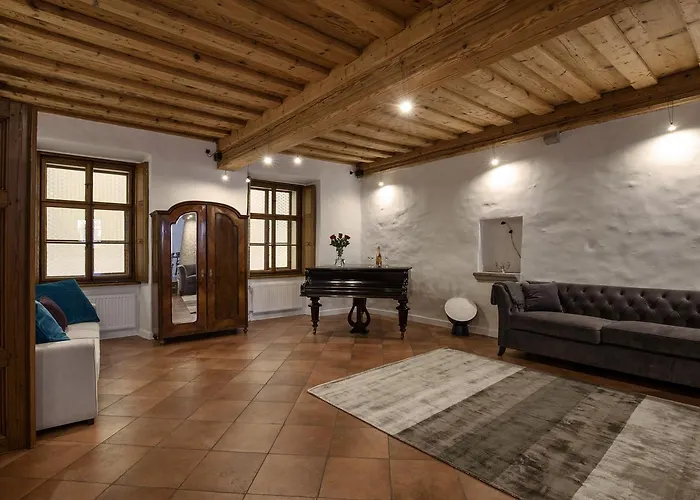 River And Castle View Rose Tour As Ljubljana