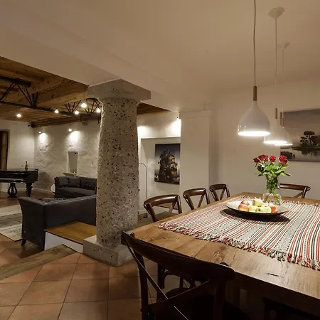 River And Castle View Rose Tour As Lublaň